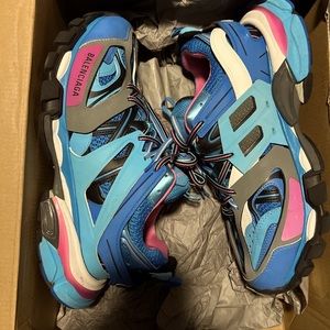 Balenciaga Tracks